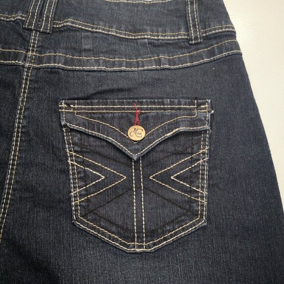 DC Jeans Curvy Ladies Size 14 Dark Wash Straight Legs Jean Shorts - Picture 8 of 11